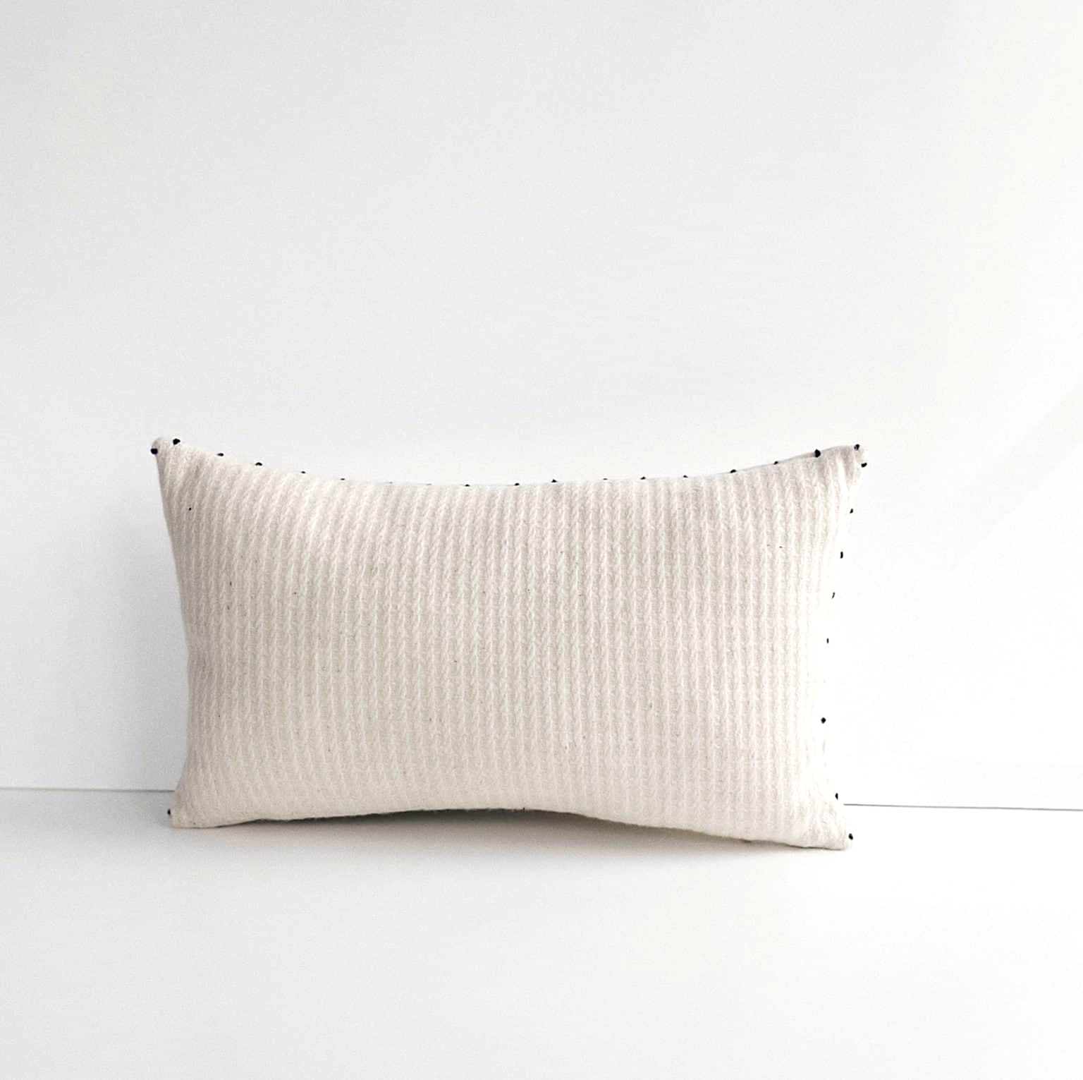 Ekru Yastık Serisi