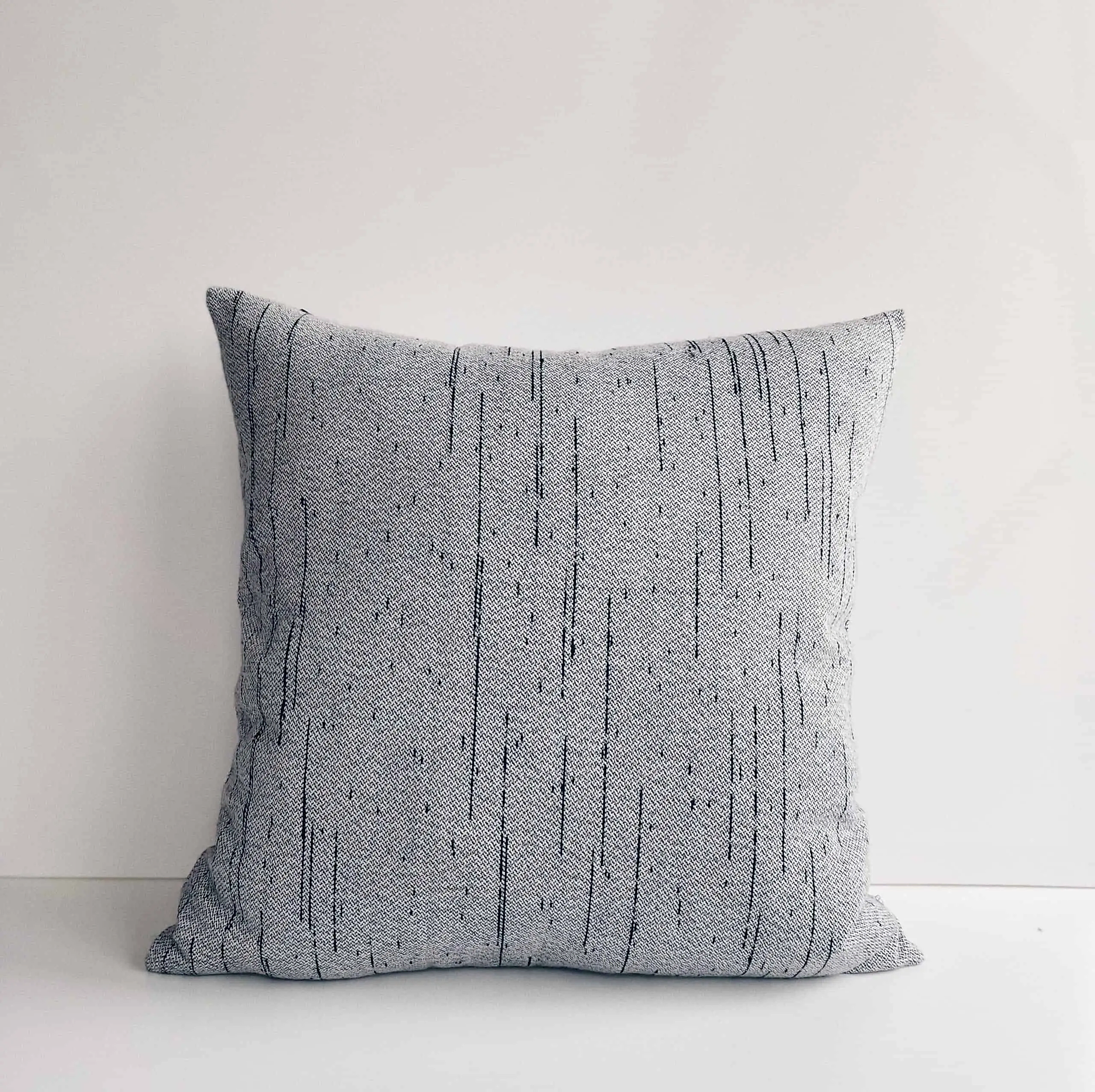 Siyah & Gri Yastık Serisi