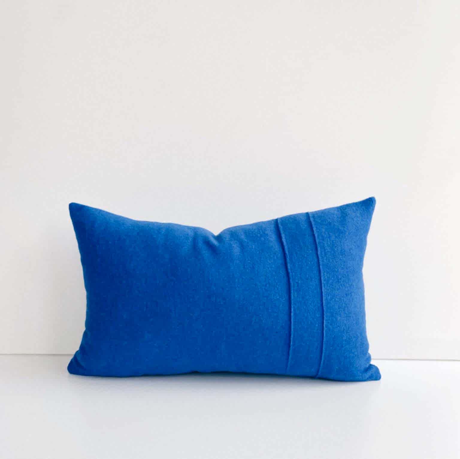 Mavi Yastık Serisi