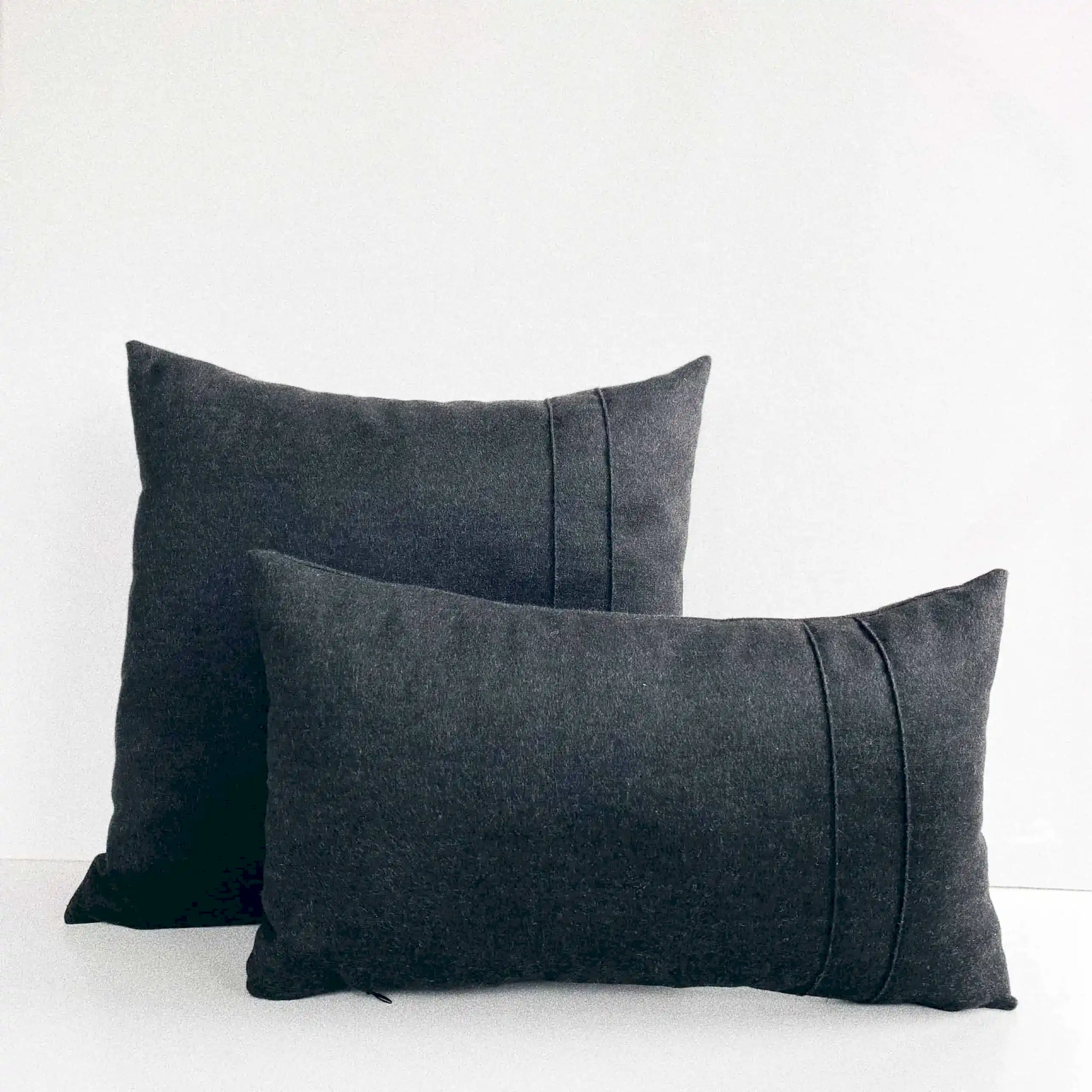 Siyah & Gri Yastık Serisi