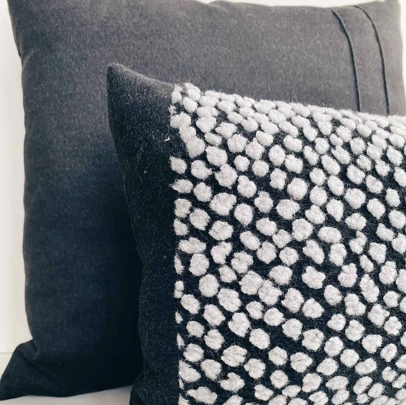 Puantiyeli Yastık Serisi